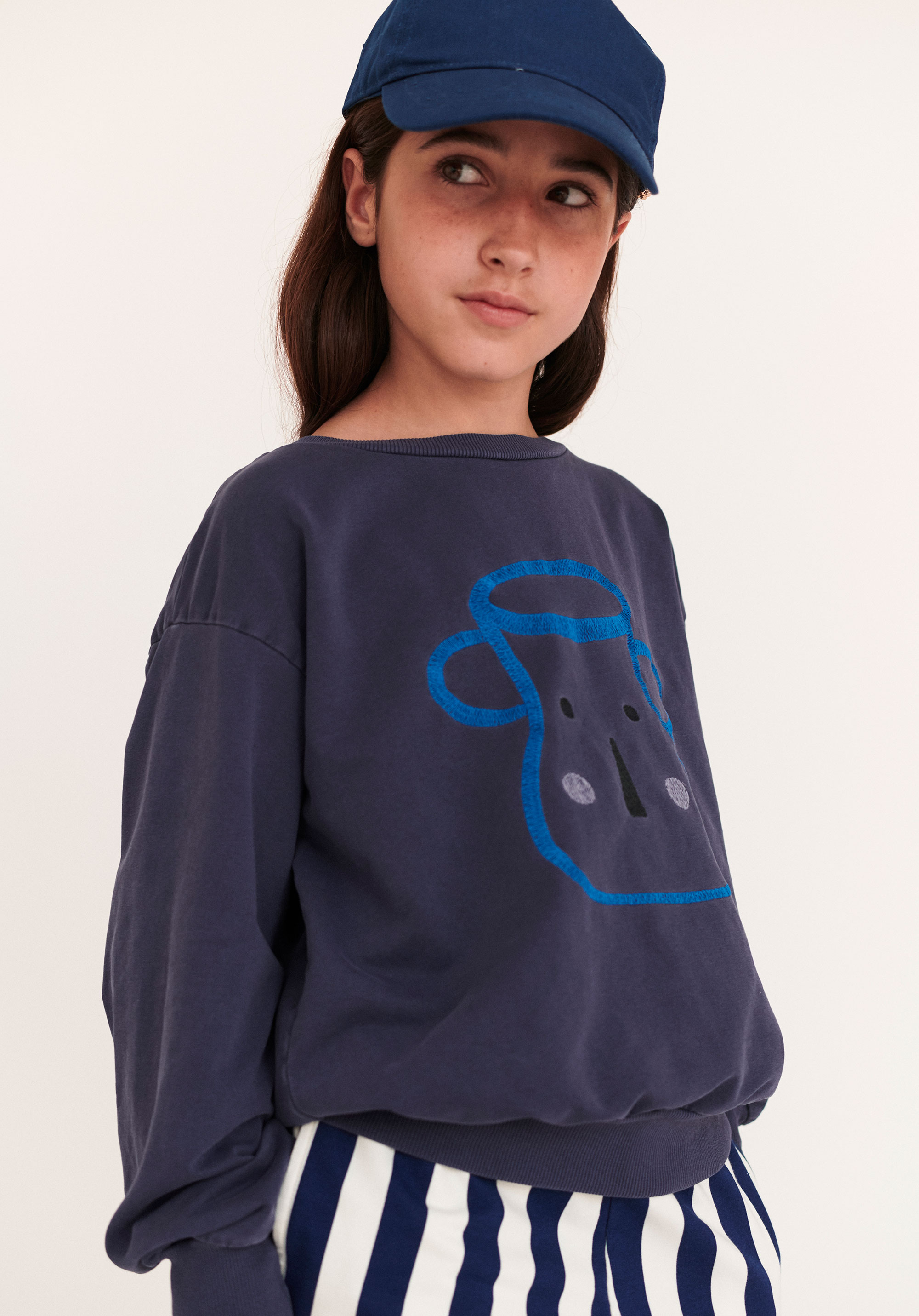 000060-organic-sweatshirt-weekend-house-kids-clothing-2
