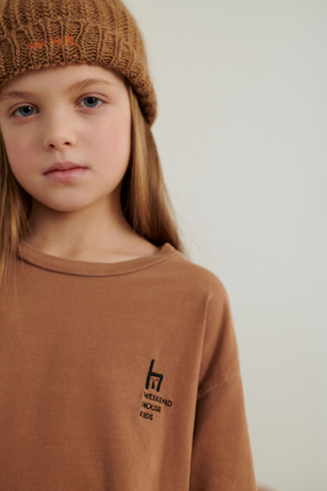 000156-camel-back-gondolier-organic-cotton-long-sleeve-tshirt-weekend-house-kids-clothing-4