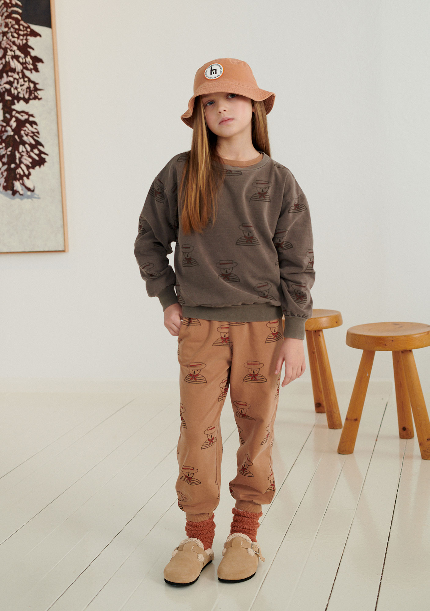 000157-brown-gondolier-organic-cotton-sweatshirt-weekend-house-kids-clothing-2