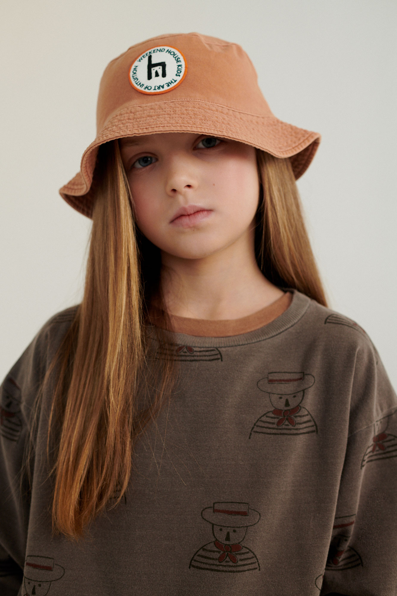 000157-brown-gondolier-organic-cotton-sweatshirt-weekend-house-kids-clothing-4