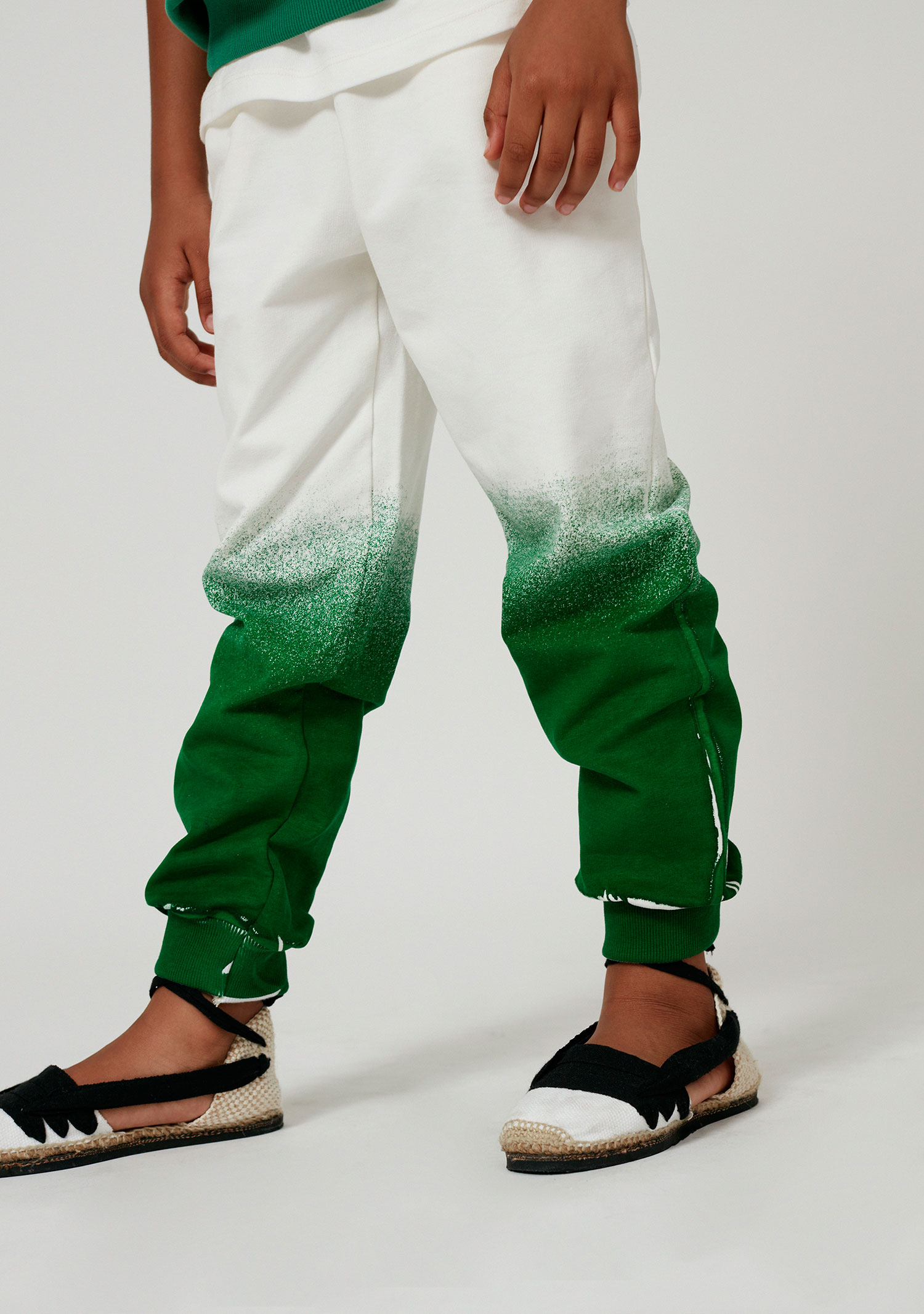 000218-two-color-pants-green-weekend-house-kids-clothing-3