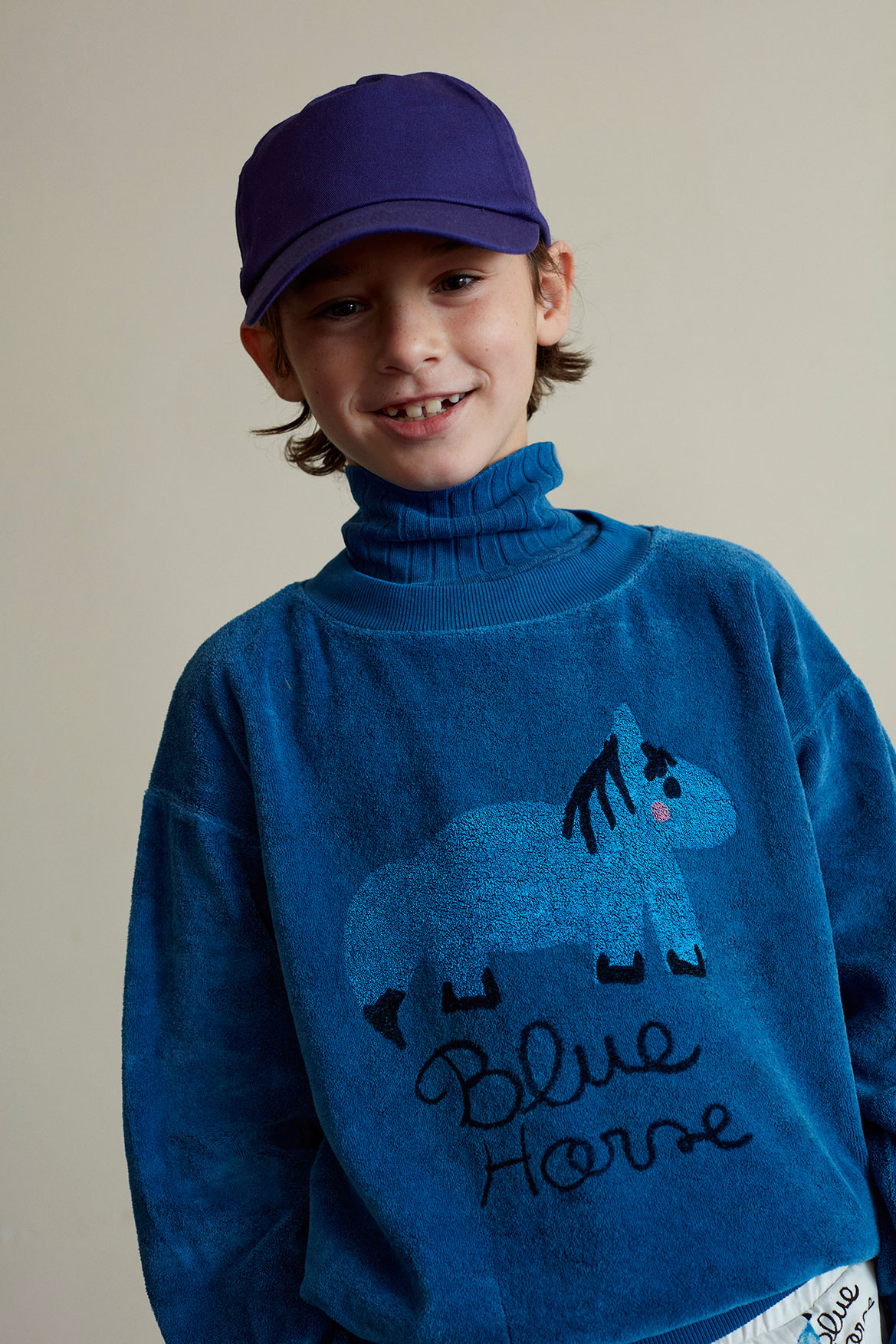 00249_blue-horse-soft-sweatshirt-weekend-house-kids-clothing-1