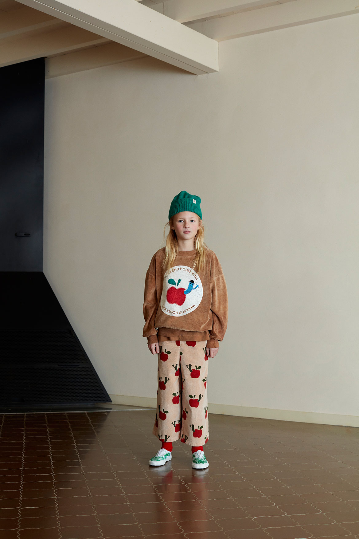 00251__apple-soft-sweatshirt-weekend-house-kids-clothing-1