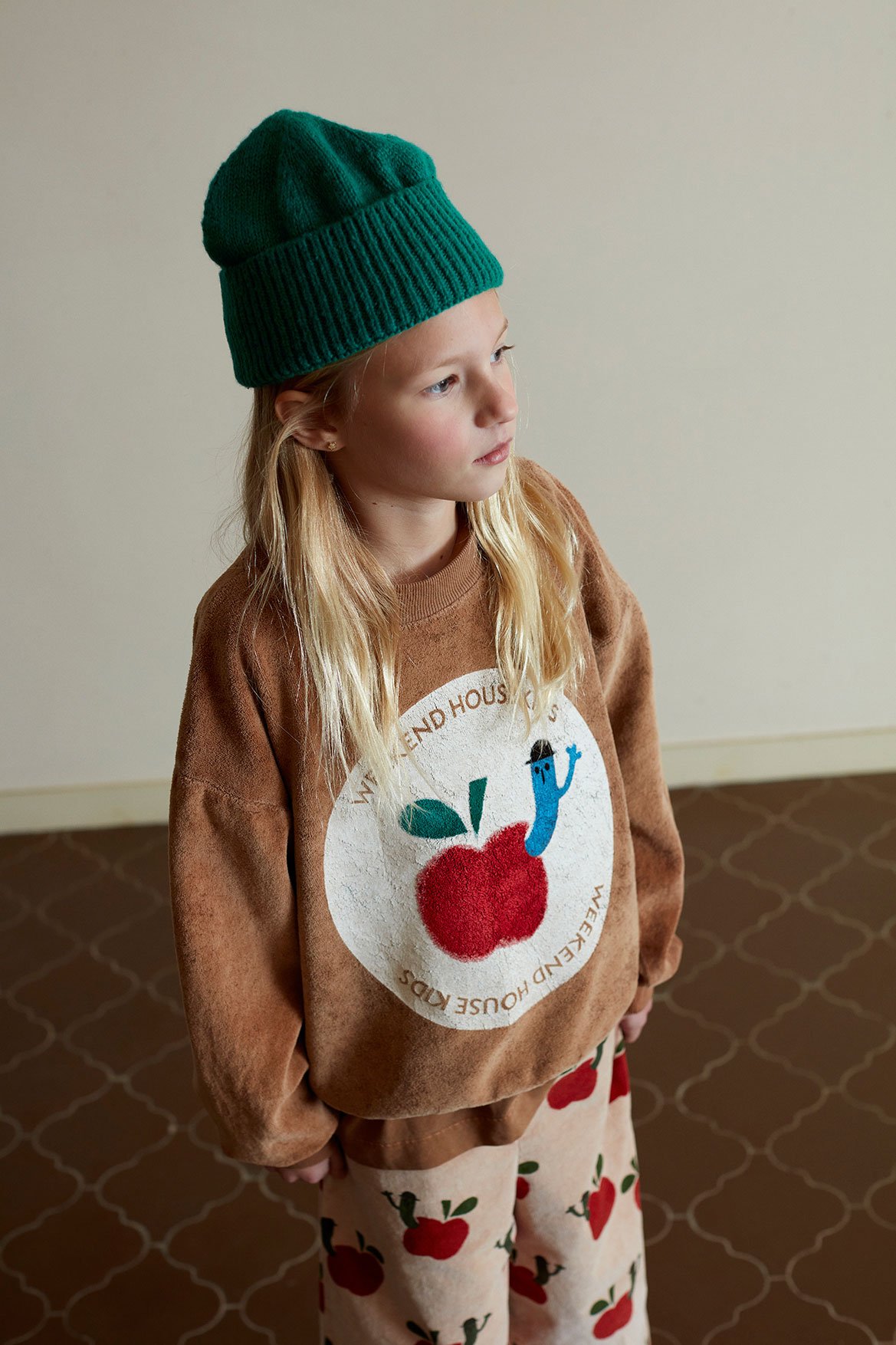00251__apple-soft-sweatshirt-weekend-house-kids-clothing-3