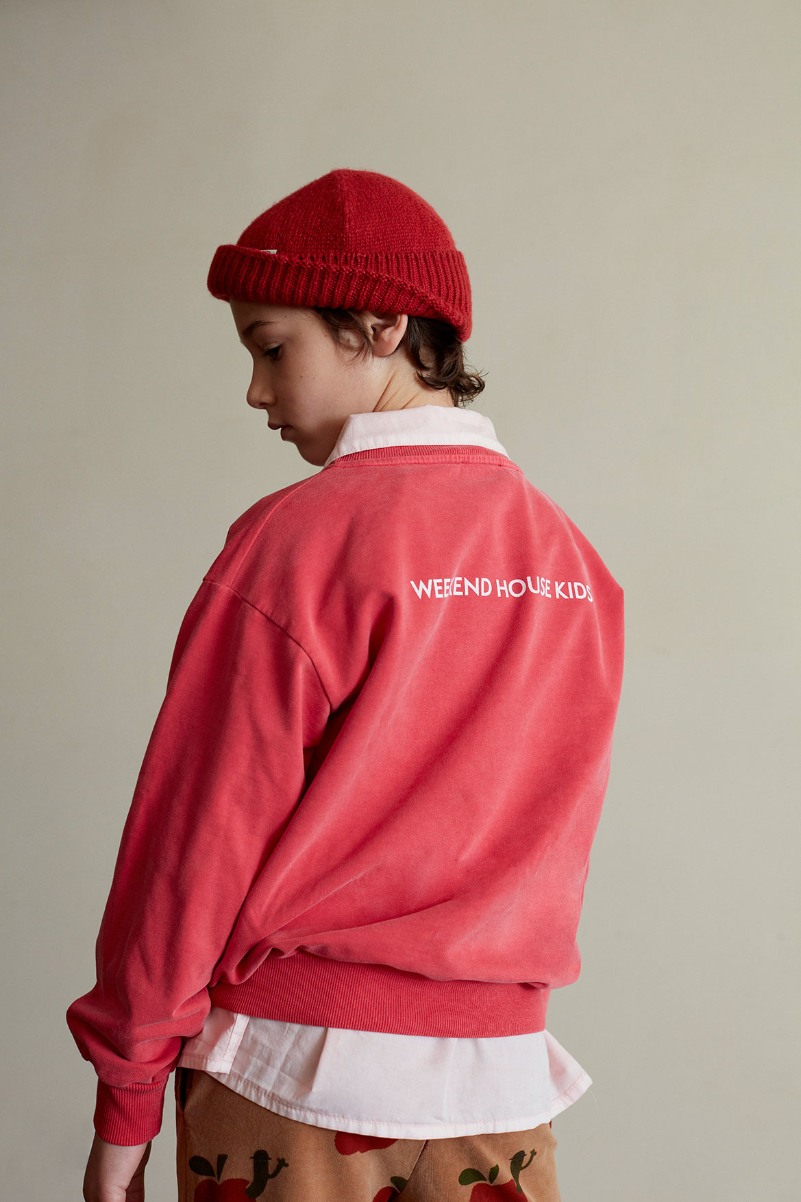 00254_red-apple-sweatshirt-weekend-house-kids-clothing-3