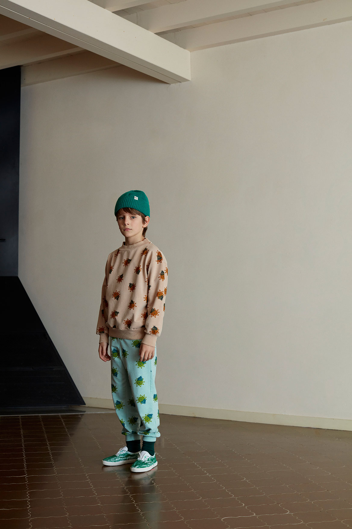 00256_sand-sunny-sweatshirt-weekend-house-kids-clothing-1