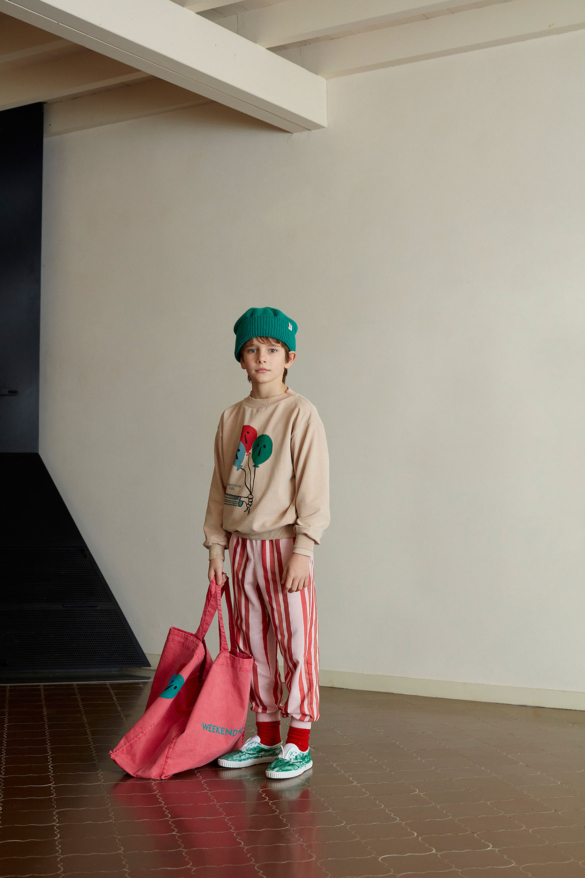 00257_sand-balloon-sweatshirt-weekend-house-kids-clothing-1