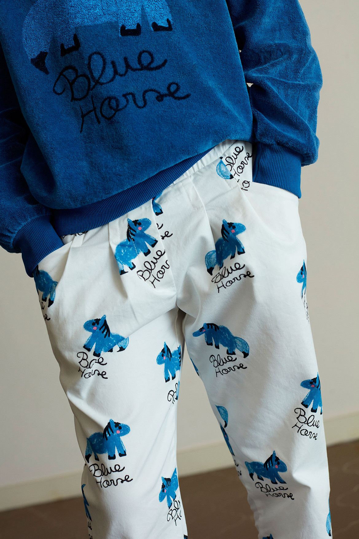 00293_white-blue-horse-pants-weekend-house-kids-clothing-3