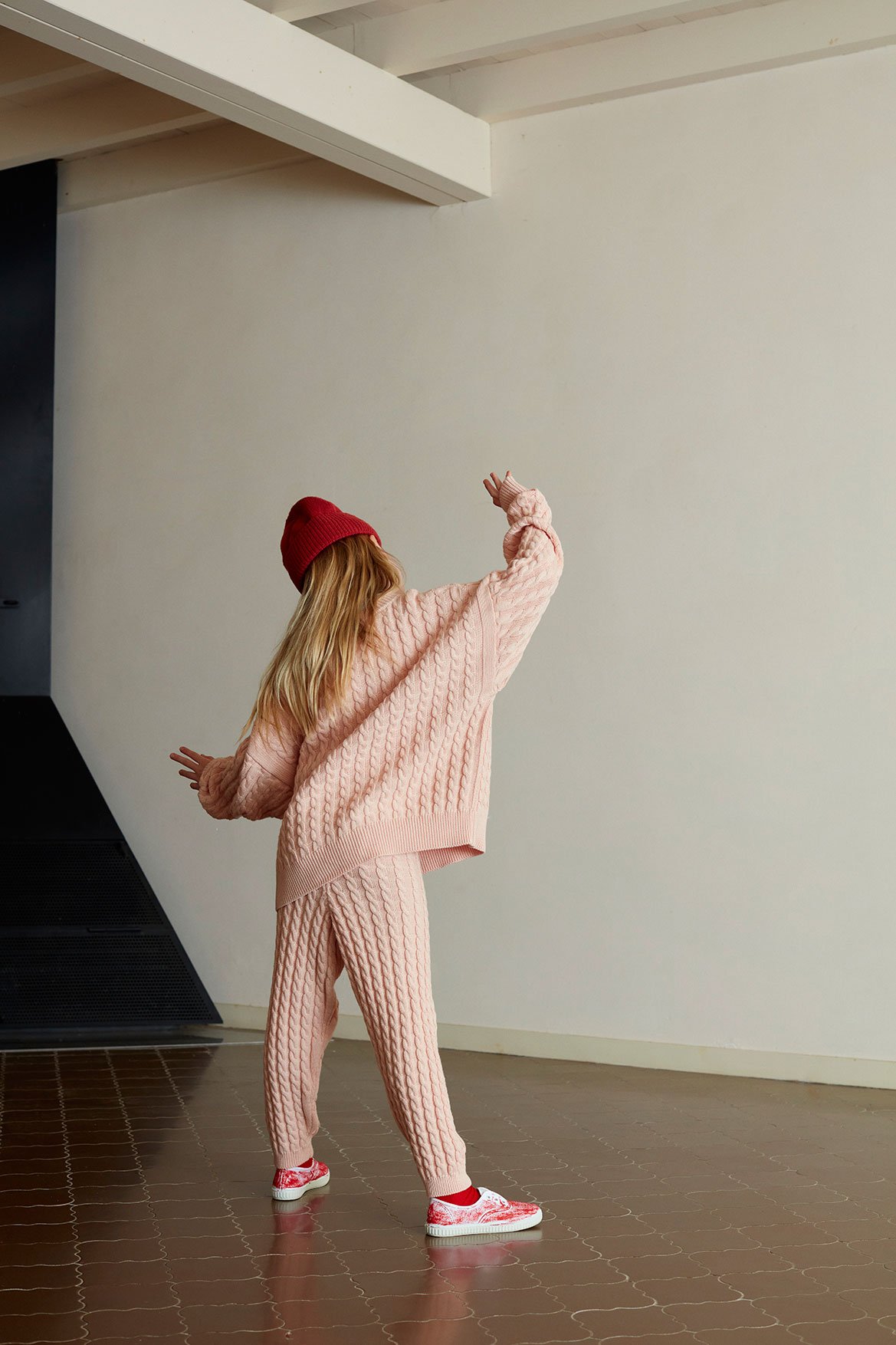 00299_pink-cable-knit-sweater-weekend-house-kids-clothing-2