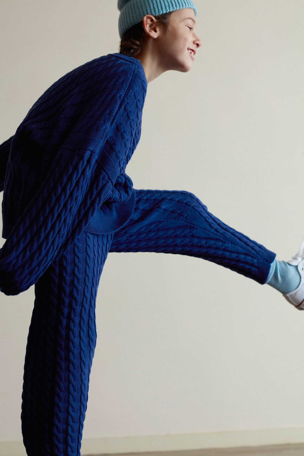 00306_blue-cable-knit-pants-weekend-house-kids-clothing-3