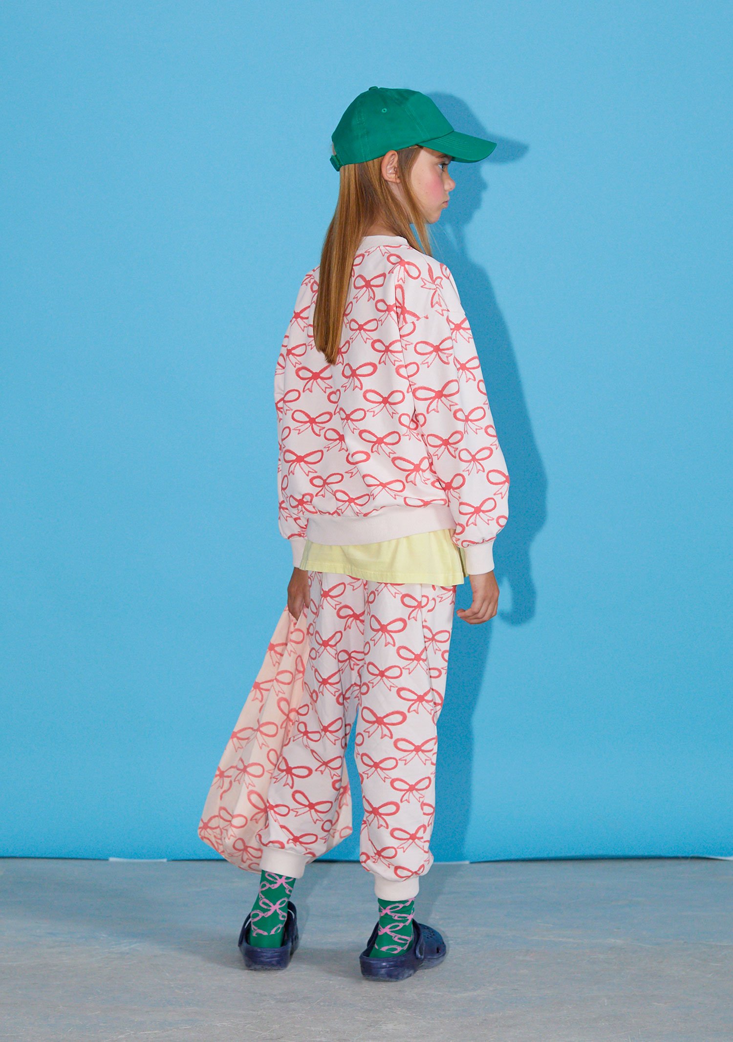 00326-pink-bow-sweatshirt-weekend-house-kids-clothing-2
