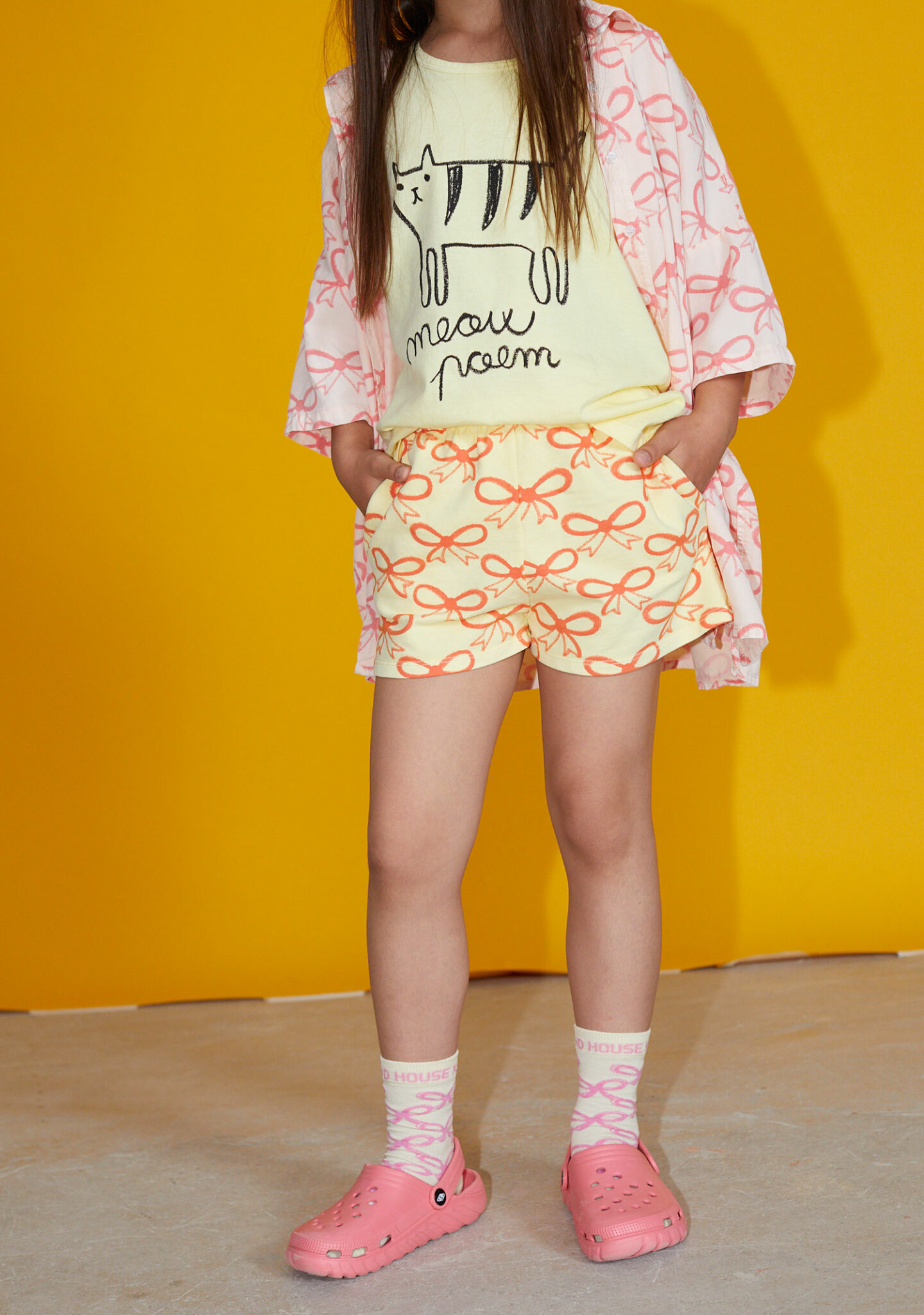 Pink bows shorts