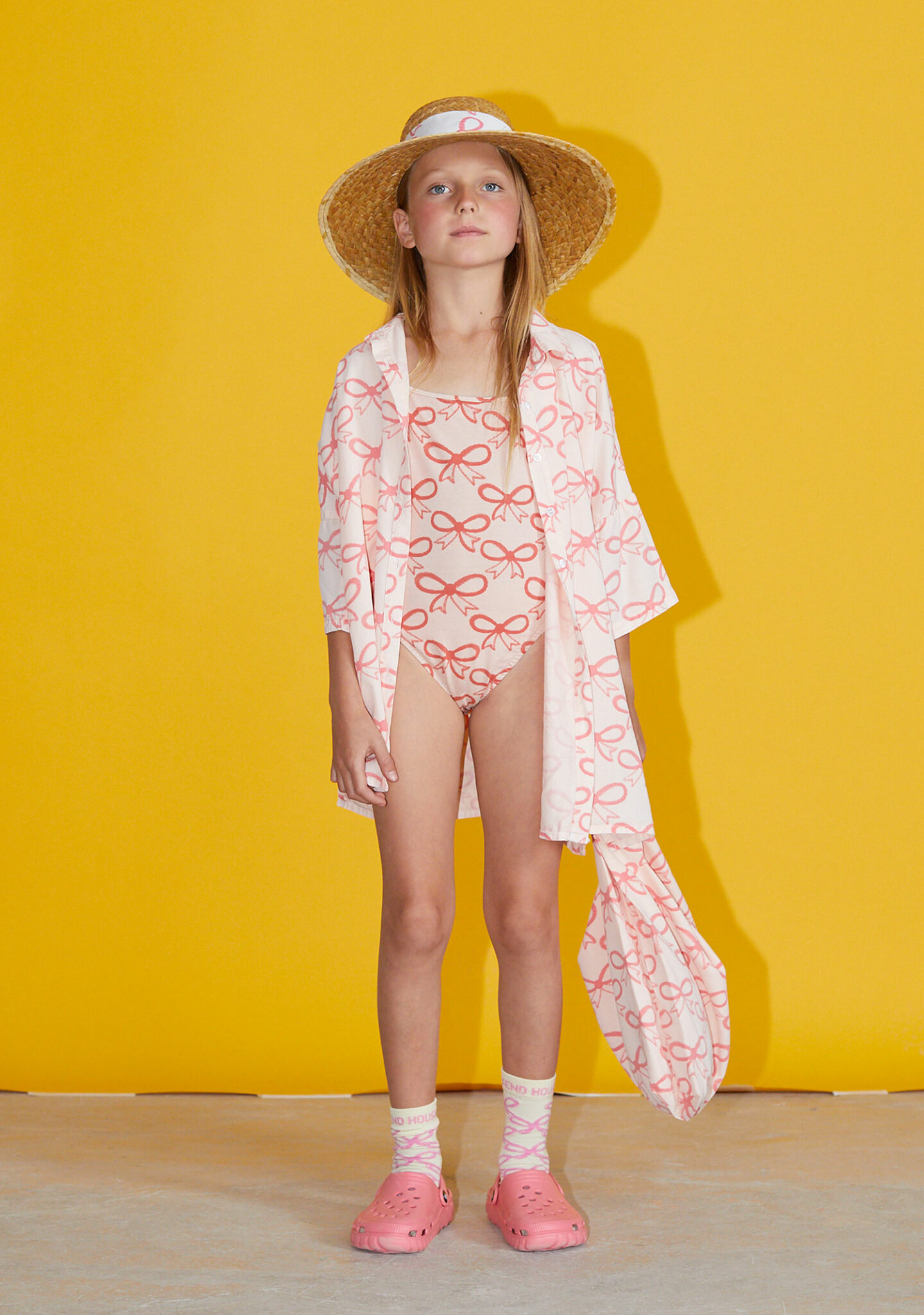 Pink bows short shirt