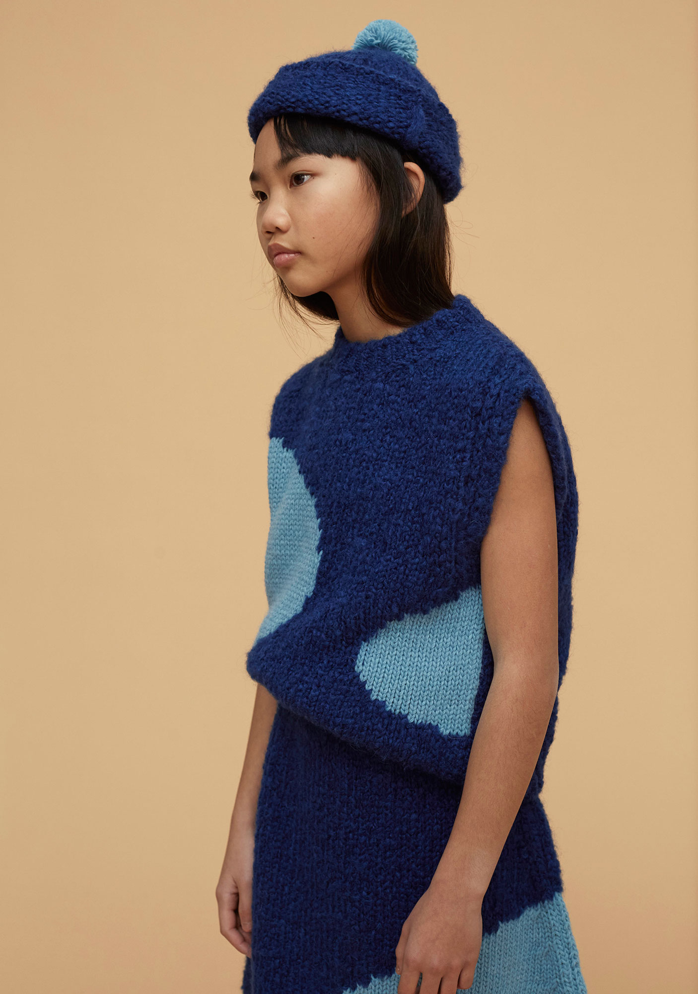 Blue dot vest