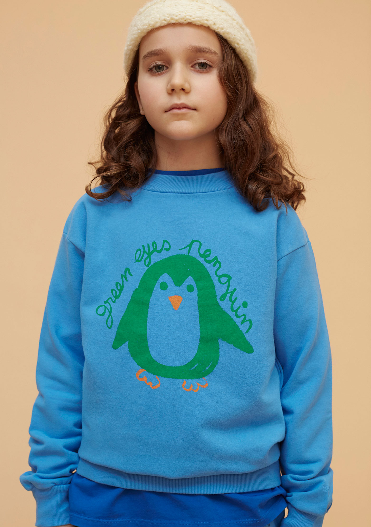 aw22-23-565-penguin-sweatshirt-weekend-house-kids-4