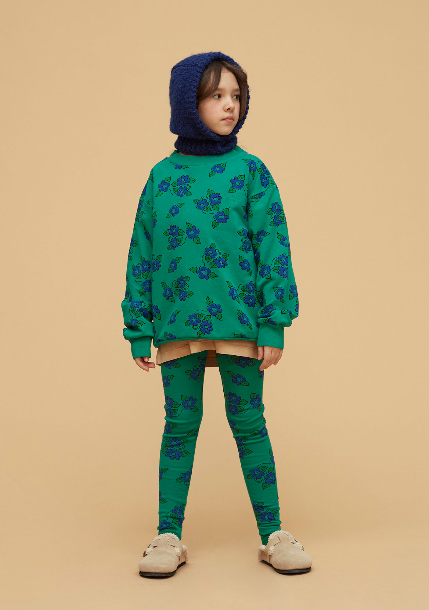 aw22-23-566-green-flowers-sweatshirt-weekend-house-kids-2