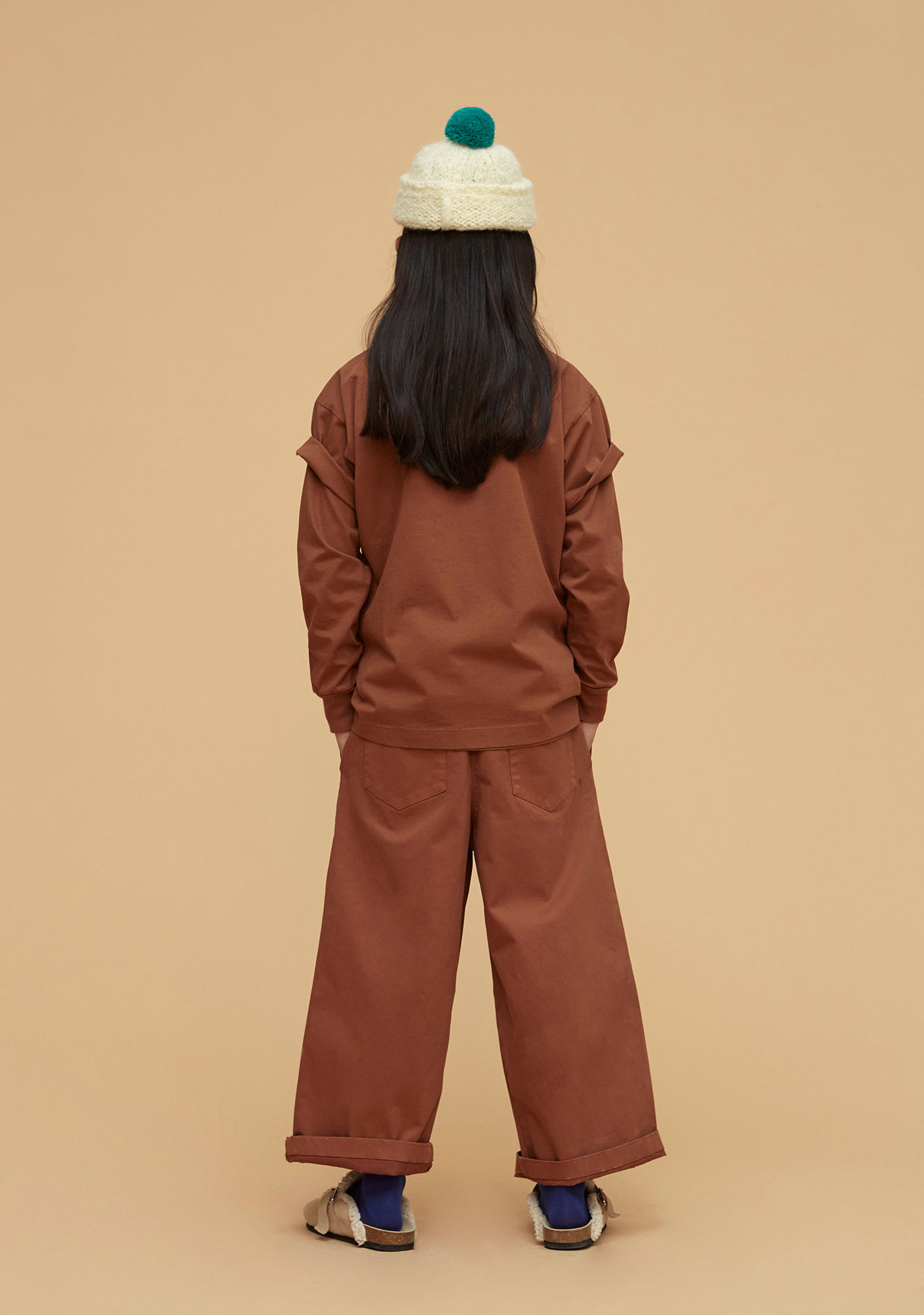aw22-23-580-logo-t-shirt-brown-weekend-house-kids-3