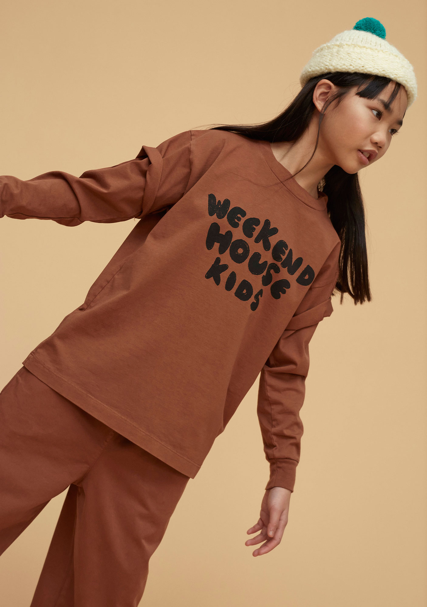 aw22-23-580-logo-t-shirt-brown-weekend-house-kids-4
