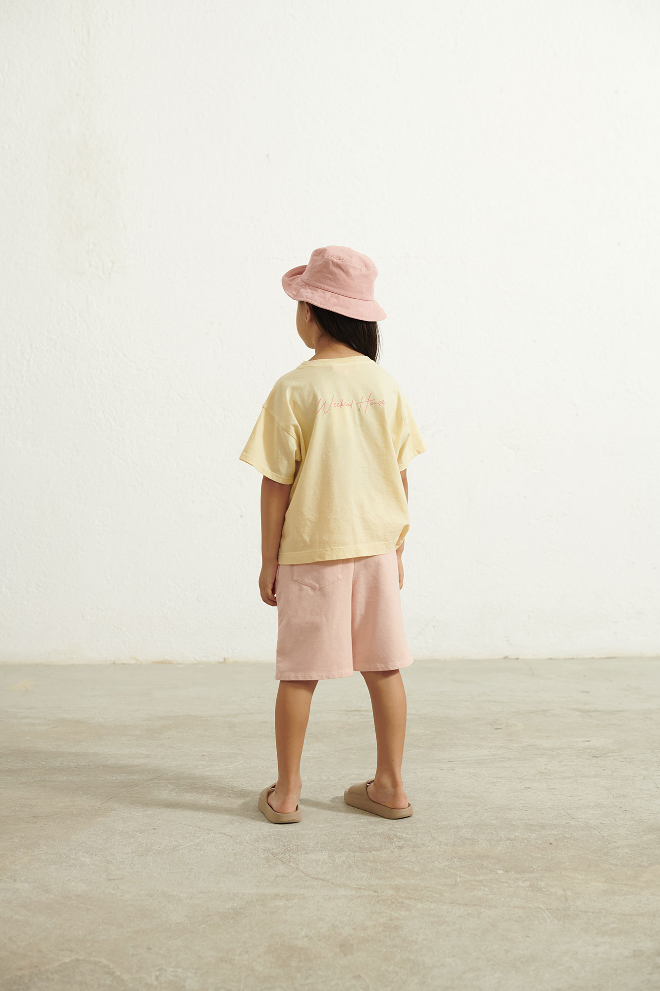 ss23-727-weekend-kid-t-shirt-cream-weekend-house-kids-2