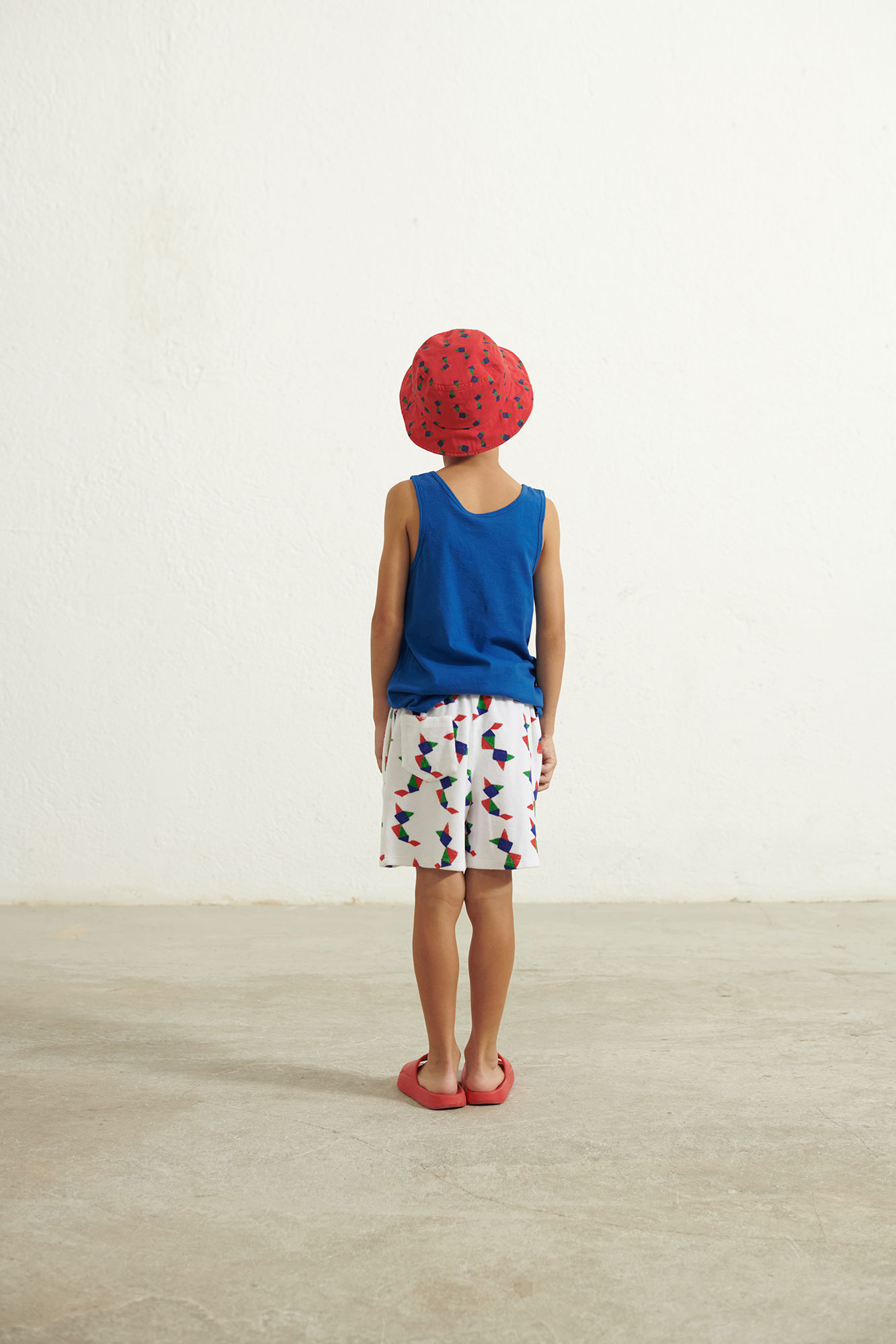 ss23-736-logo-tank-t-shirt-blue-weekend-house-kids-2