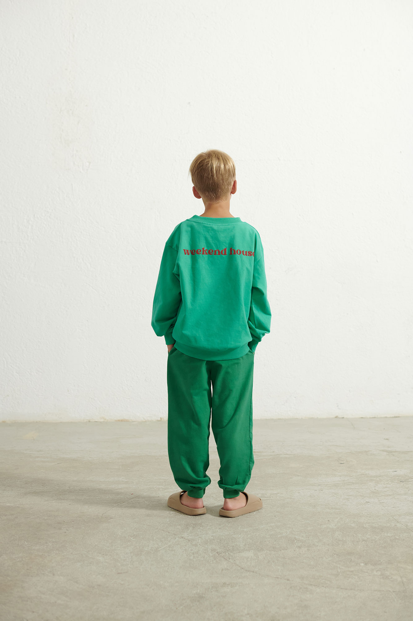 ss23-749-parchis-sweat-pants-weekend-house-kids-2