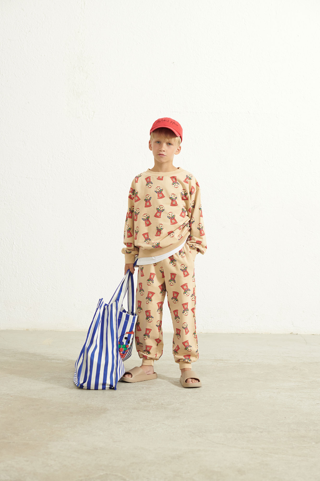 ss23-754-gum-sweatpants-weekend-house-kids-1