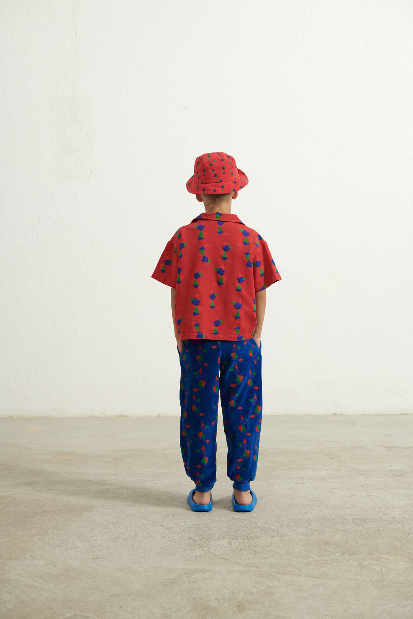 ss23-757-tangram-sweat-pants-weekend-house-kids-2