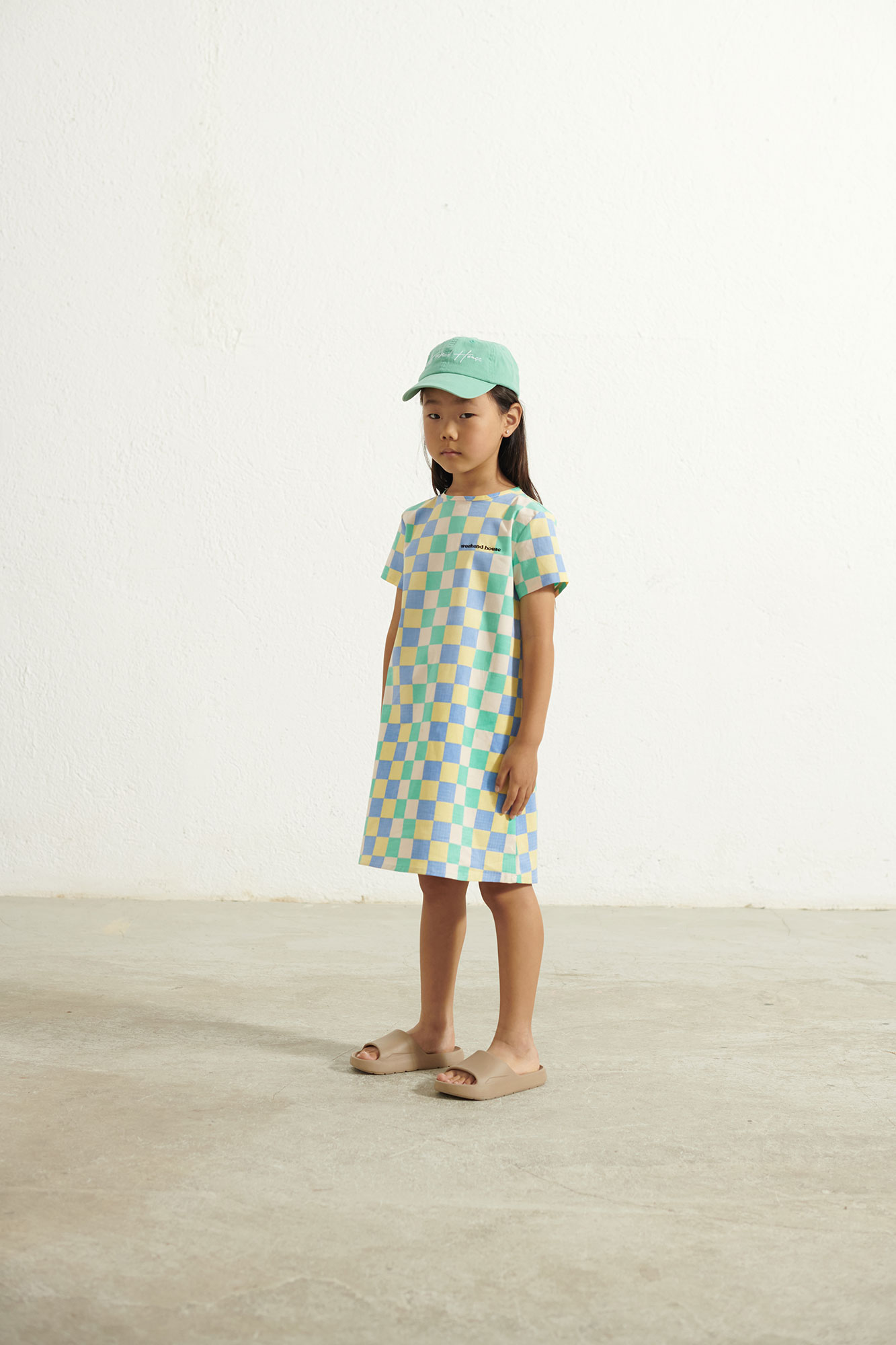 ss23-799-chess-dress-weekend-house-kids-1