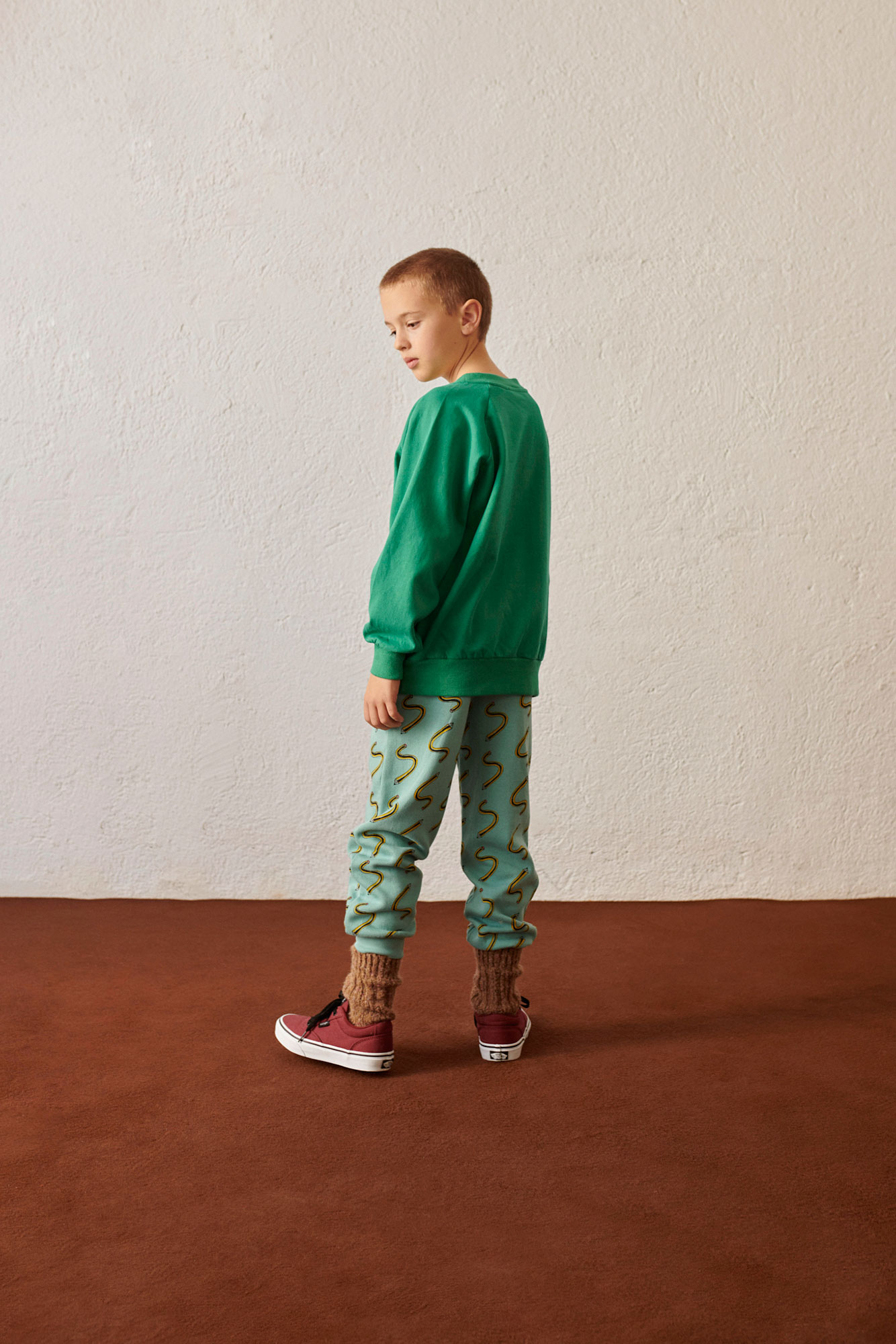 fw23-854-scriptwriter-sweatshirt-with-pockets-green-weekend-house-kids-2