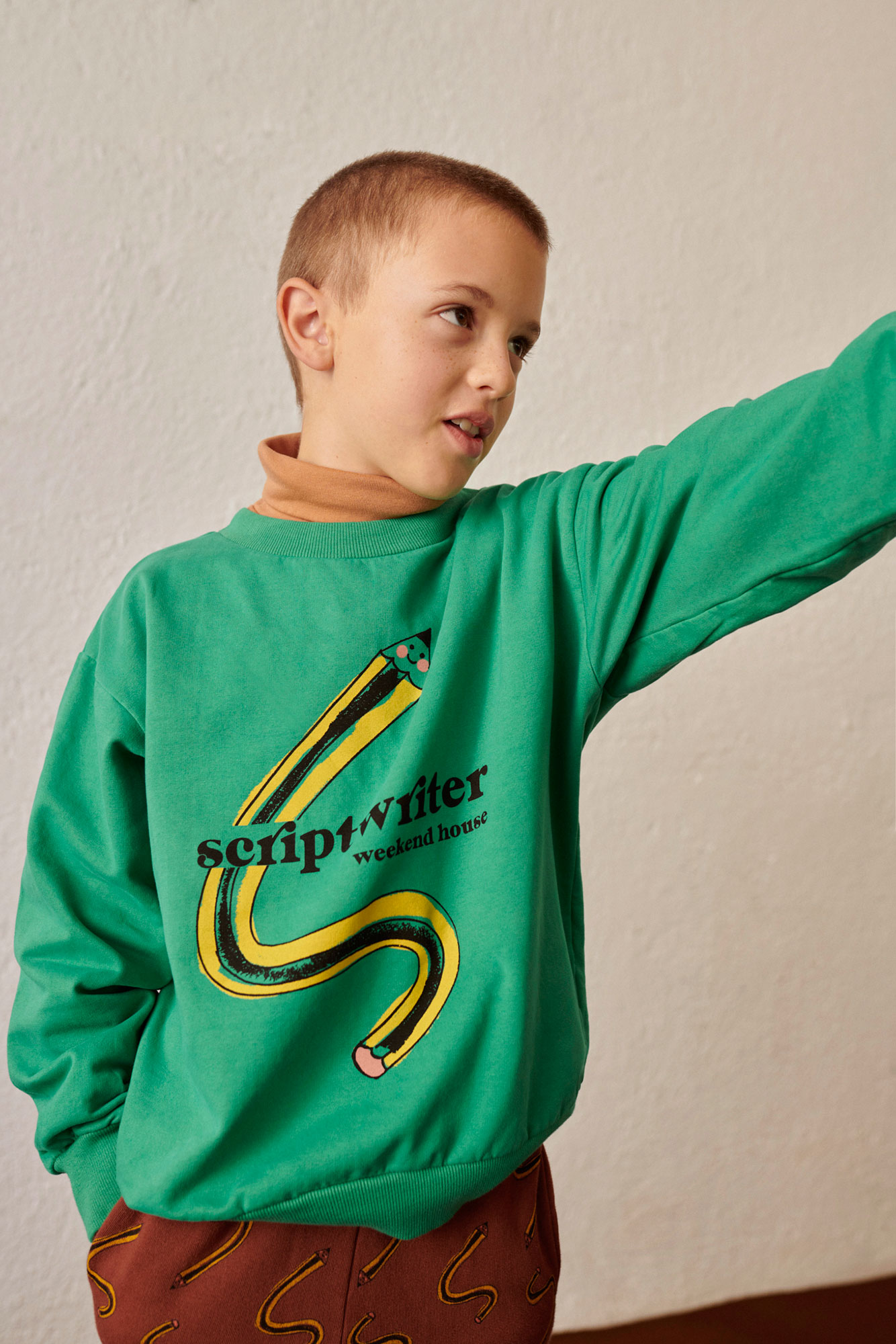 fw23-863-scriptwriter-sweatshirt-weekend-house-kids-3