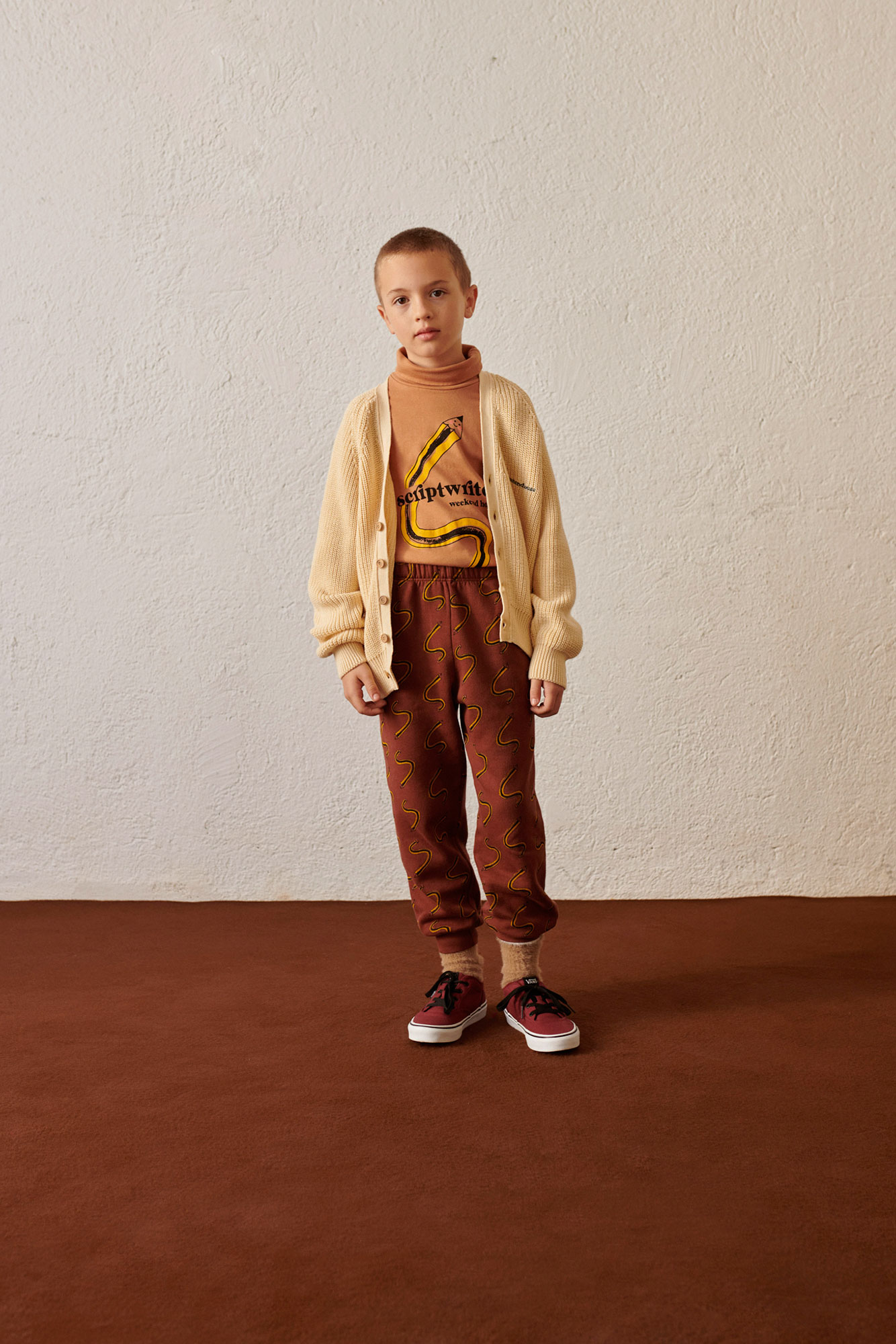 fw23-874-pencil-all-over-sweatpants-brown-weekend-house-kids-1
