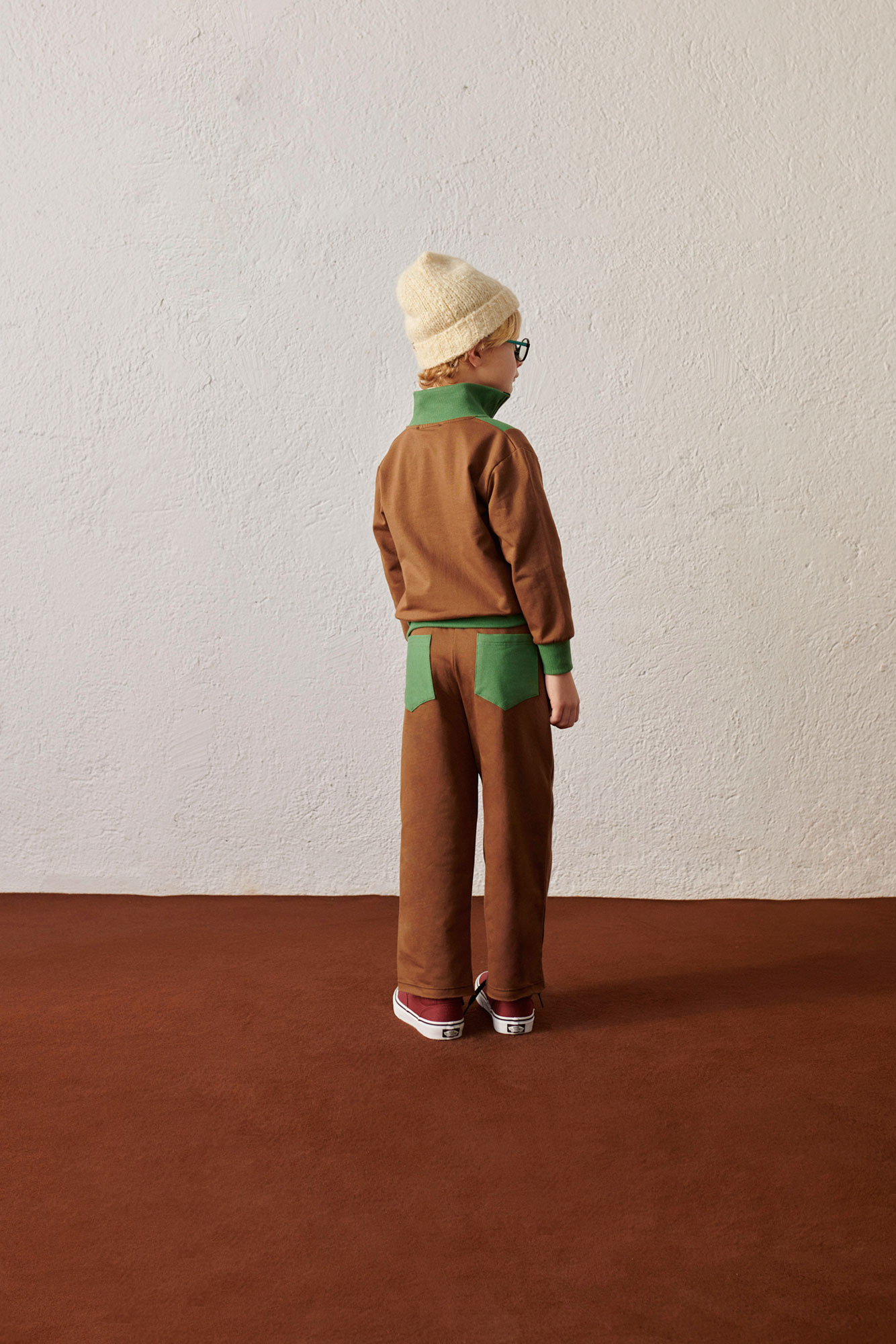 fw23-886-writer-zipper-neck-sweatshirt-weekend-house-kids-2