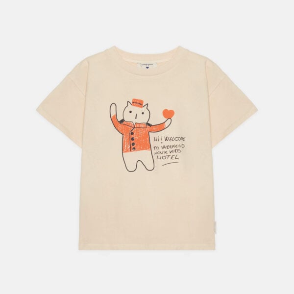 Red cat t-shirt