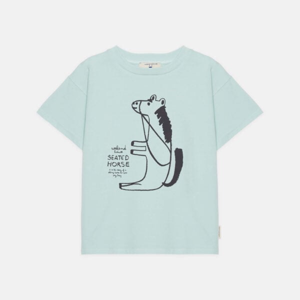 Seated horse t-shirt