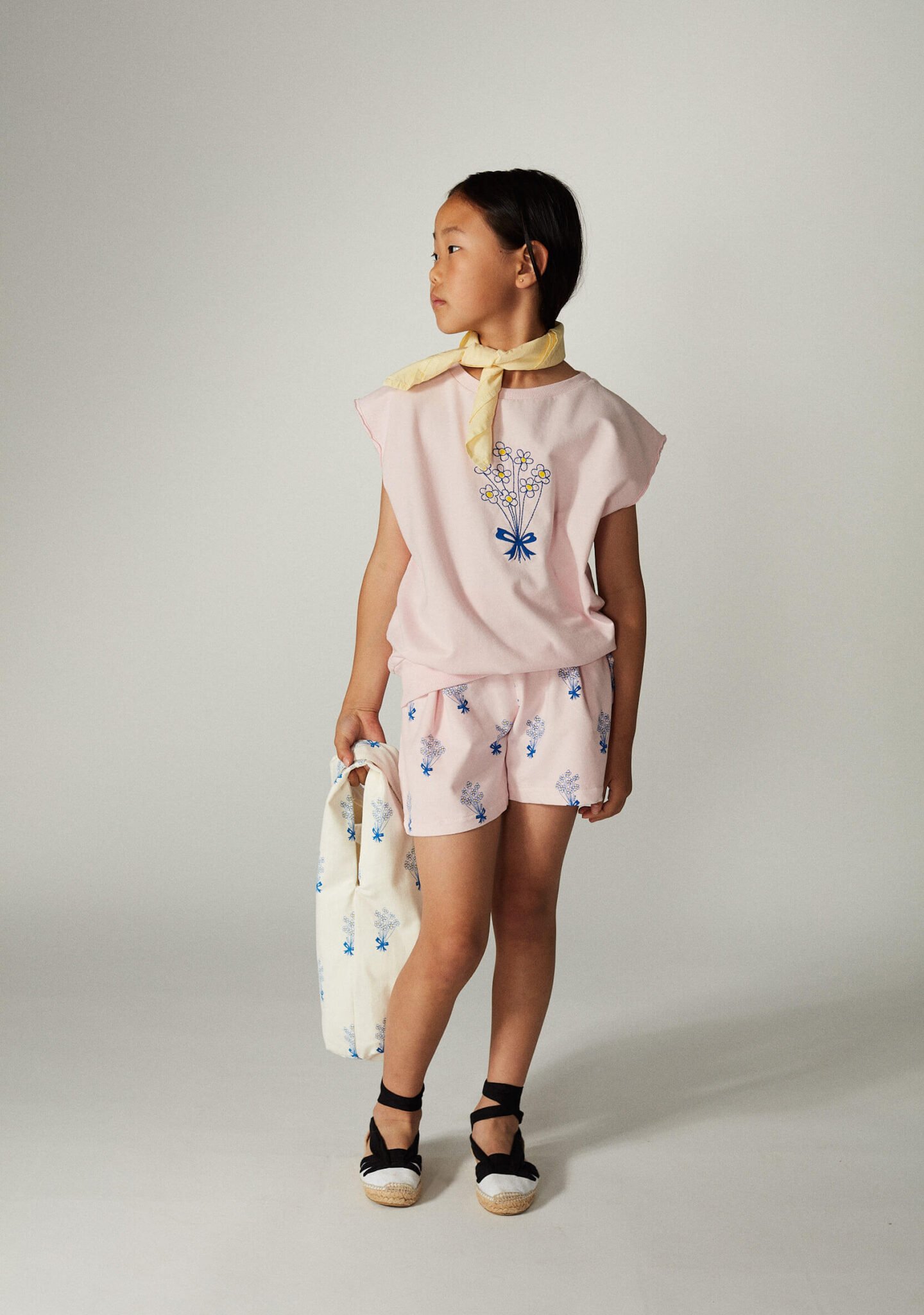 Bouquet all over shorts