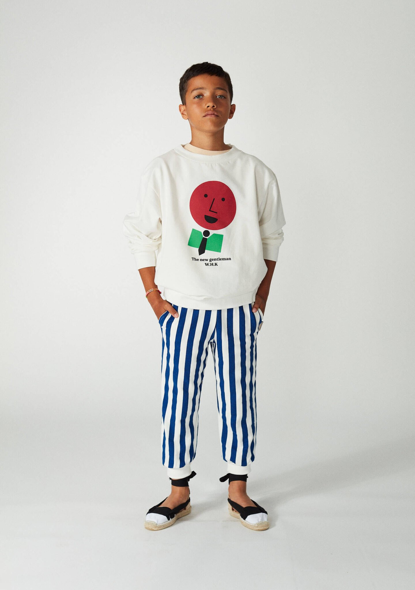 Gentle white sweatshirt