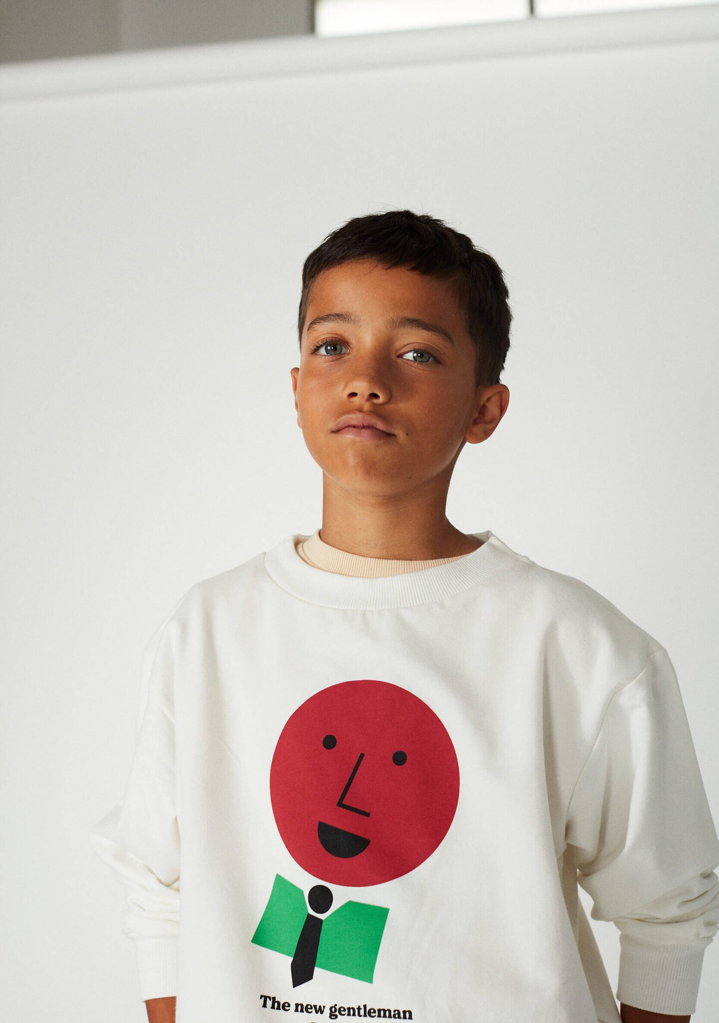 Gentle white sweatshirt