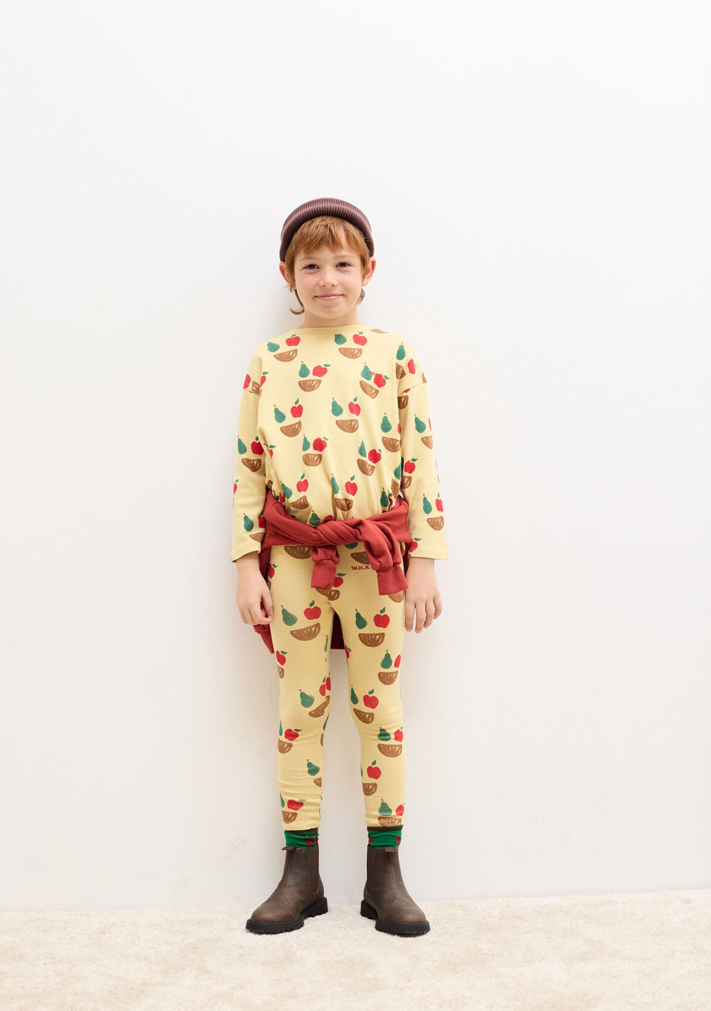 Fruity all over leggings