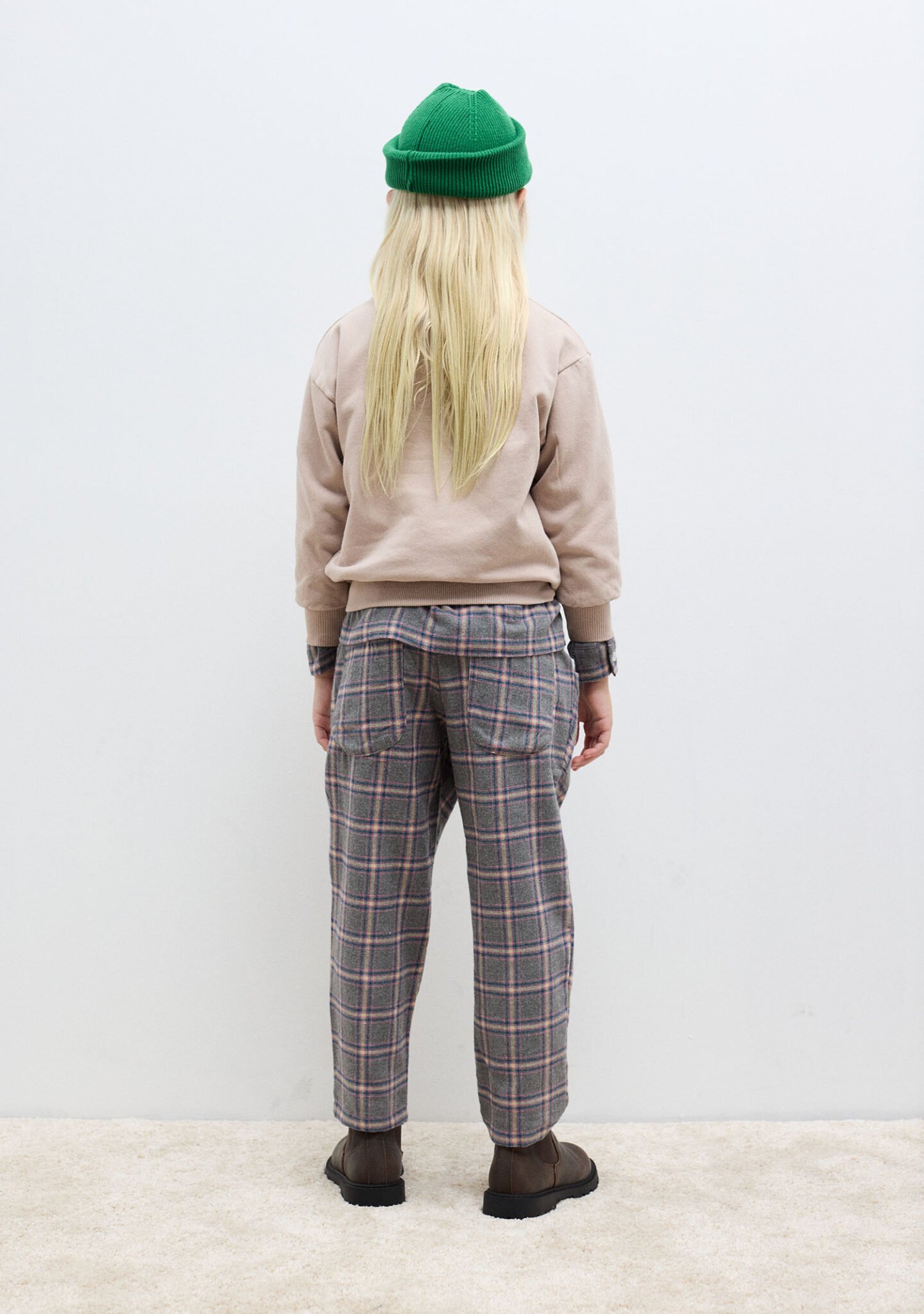 Magic toothbrush carrot pants
