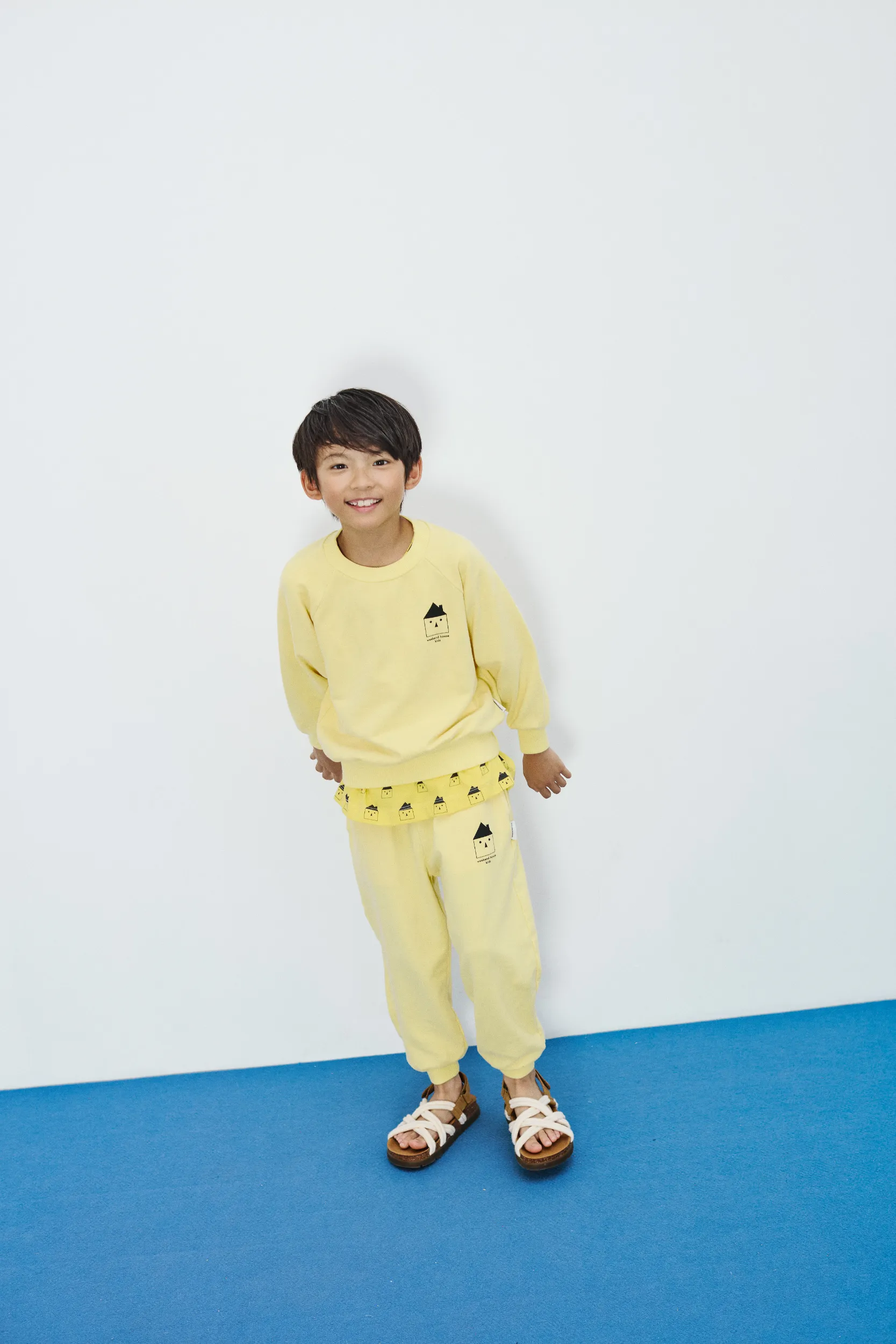 WHK sweatshirt (Soft Yellow)