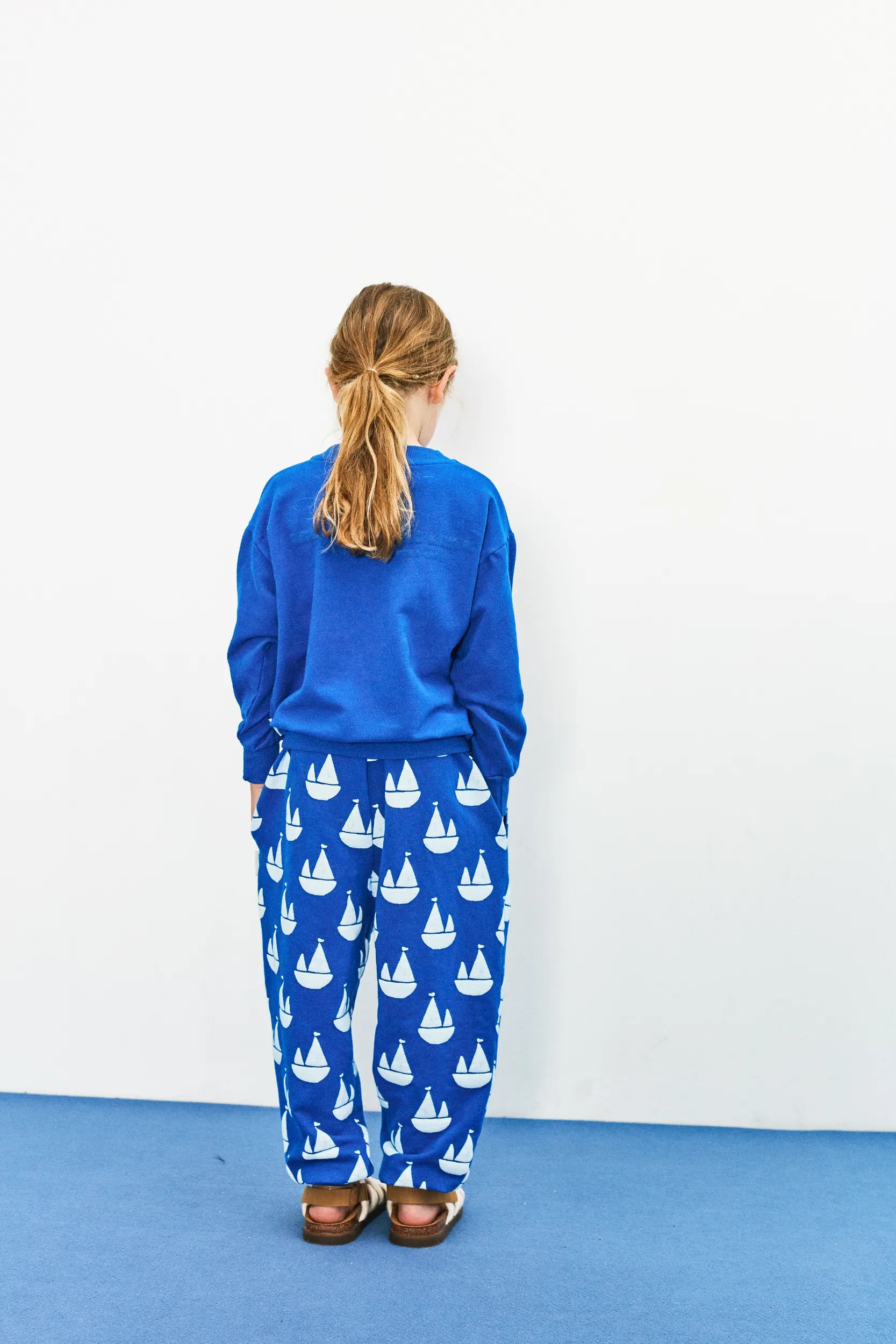 Heart glasses sweatshirt (Nautical Blue)