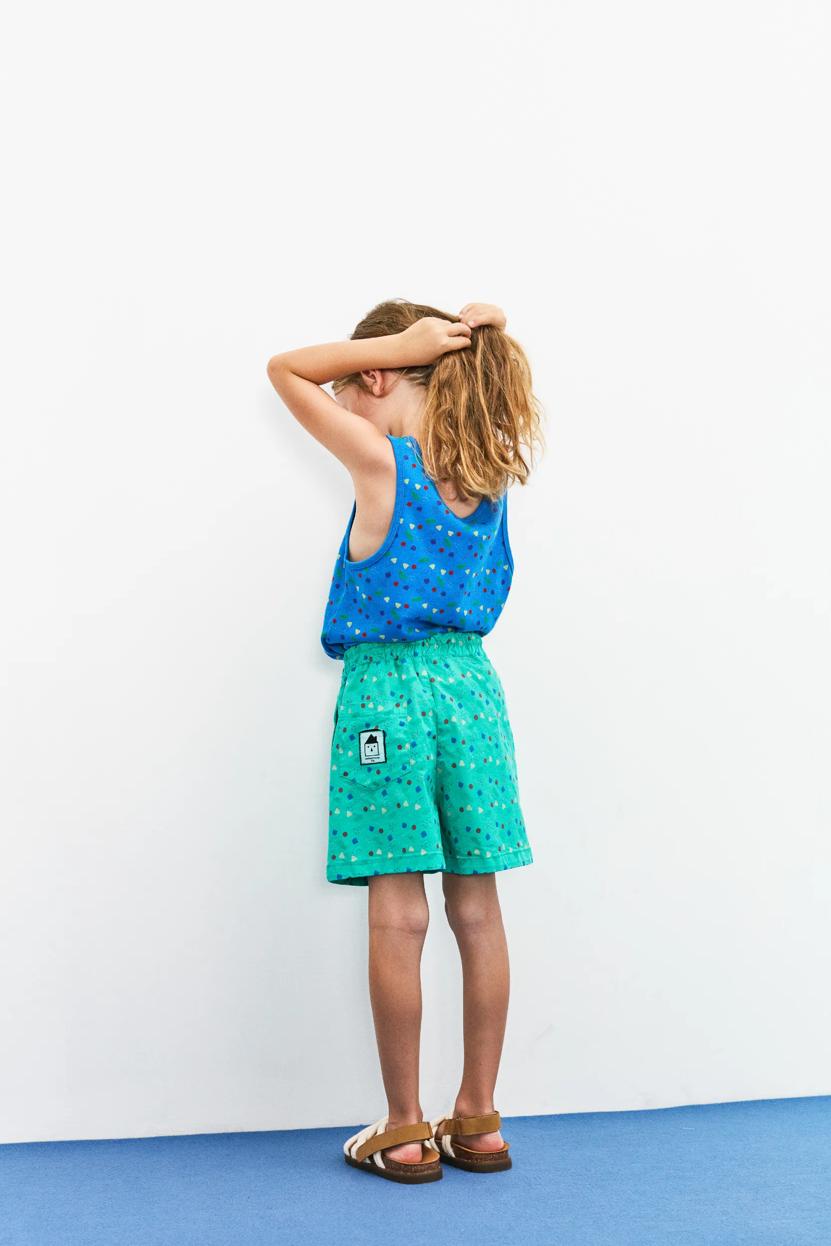 Arty shapes tank t-shirt