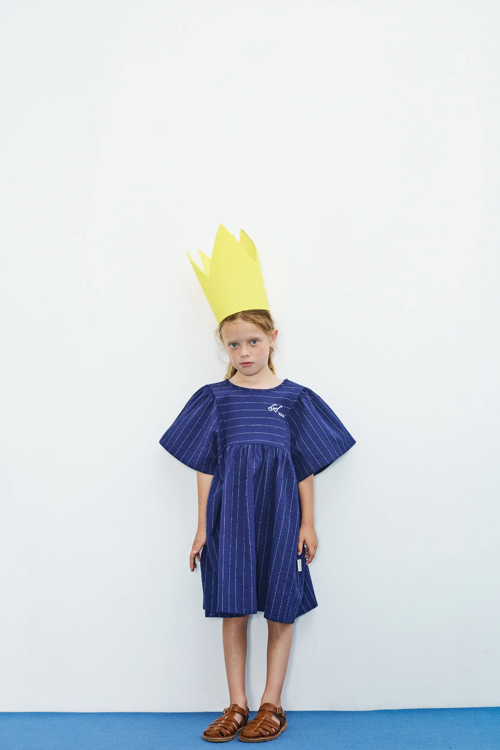 Heart glasses butterfly dress